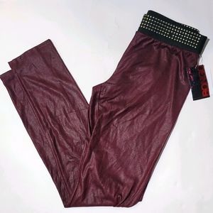Maroon leggings